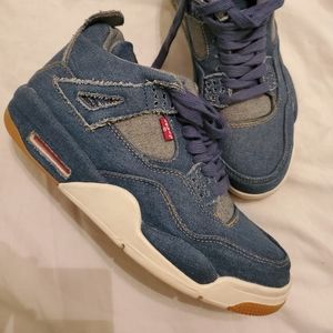 Air Jordan 4 Retro Levis Denim Size US 9
